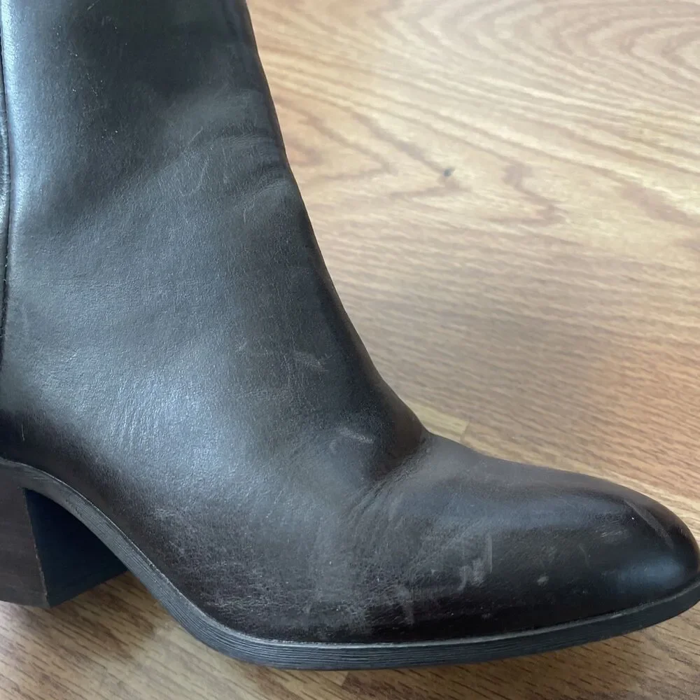 FRYE Megan Inside Zip Leather Chocolate Brown Booties FR41577 Women's 7.5